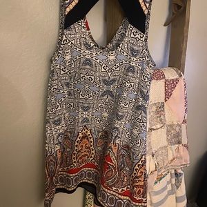 OneLoveClothing patterned dress 💙